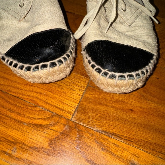 CHANEL 15C Crackle High Top Espadrilles Light Beige Black Size 40 - Picture 11 of 15